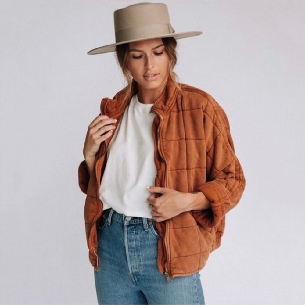 FREE PEOPLE quilted jacket in brown rust color